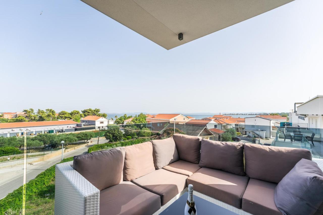 Grandpalazzo Apartments Vir Exteriér fotografie